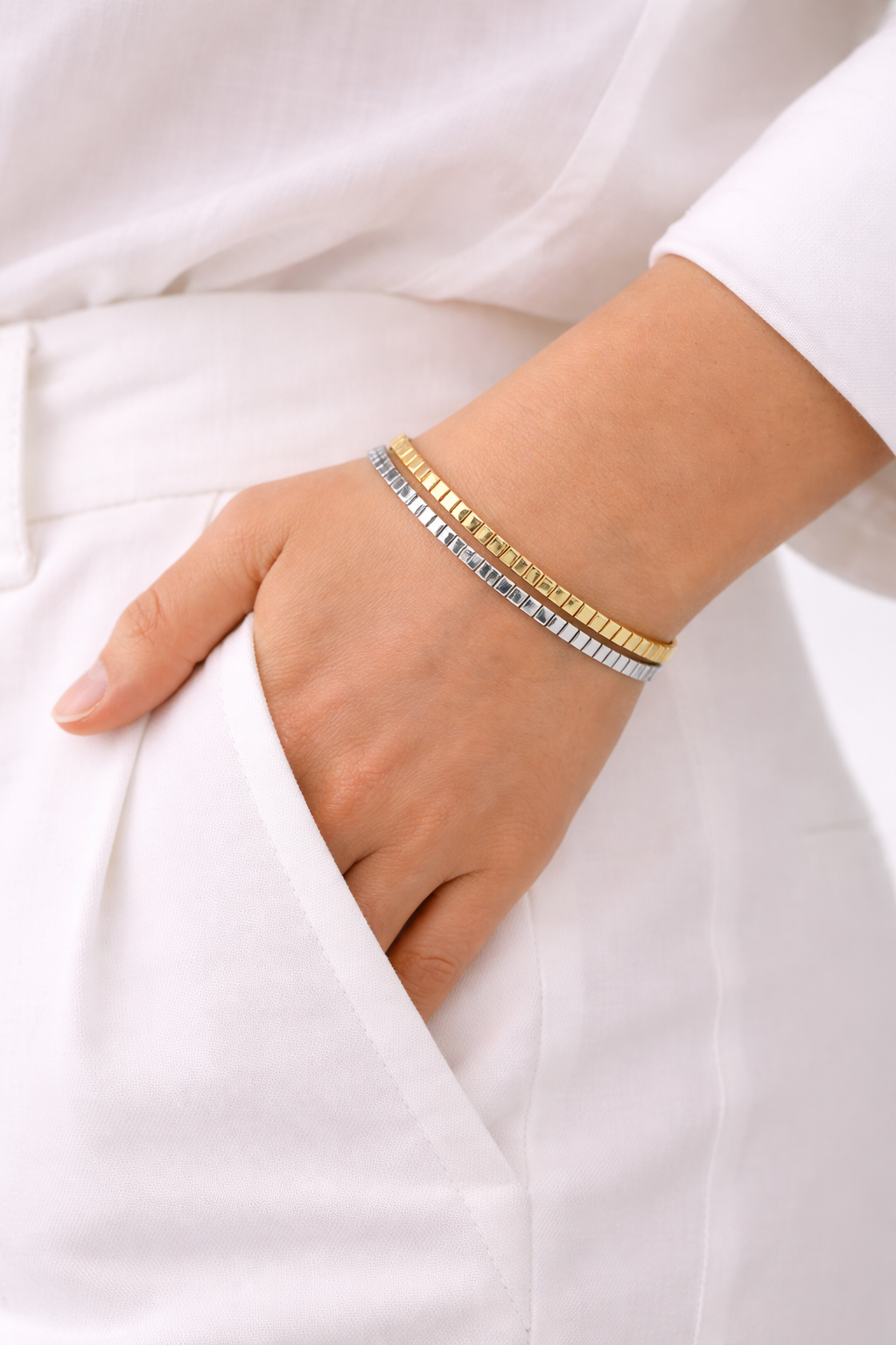 Daisy Bangle Bracelet – Waterproof Stainless Steel Bracelet